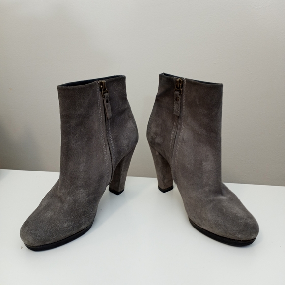 Final Sale - N.D.C. Gray Suede Ankle Boots - Picture 4 of 8
